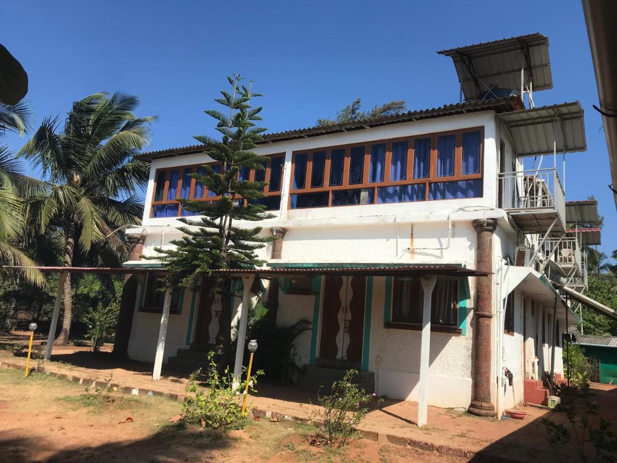 Mermaid Beach Resorts Vengurla Exterior photo